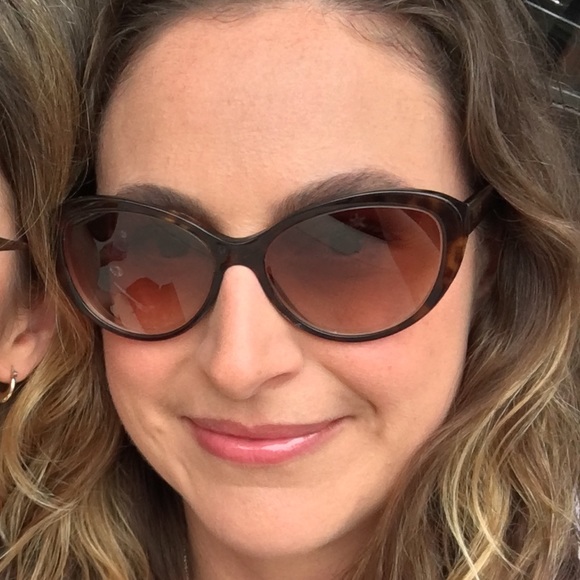 Meet your Posher, Jena - Picture 6 of 7